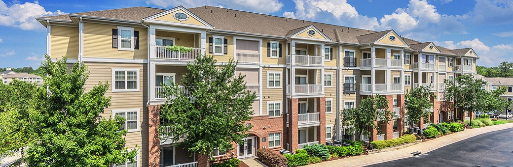 Atlanta commercial pressure washing services for apartment complexes, condominiums, neighborhoods and more.